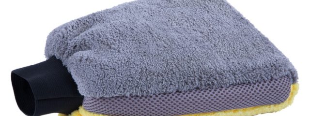 microfiber car cleaning mitt